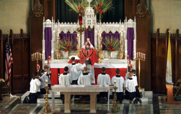 BREAKING: Catholic Church Is Returning to Ad Orientem Worship!