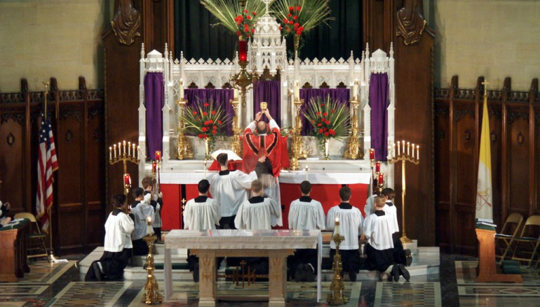 BREAKING: Catholic Church Is Returning to Ad Orientem Worship!