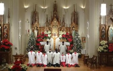 ‘Ad Orientem’: Cardinal Robert Sarah and Others Encourage Priests and People to Look East