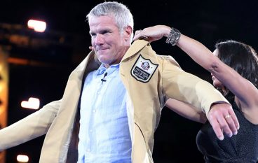 Brett and Deanna Favre’s Faith Carries Them to the Hall of Fame