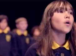 Girl with Autism Sings Heartwarming Rendition of ‘Hallelujah’